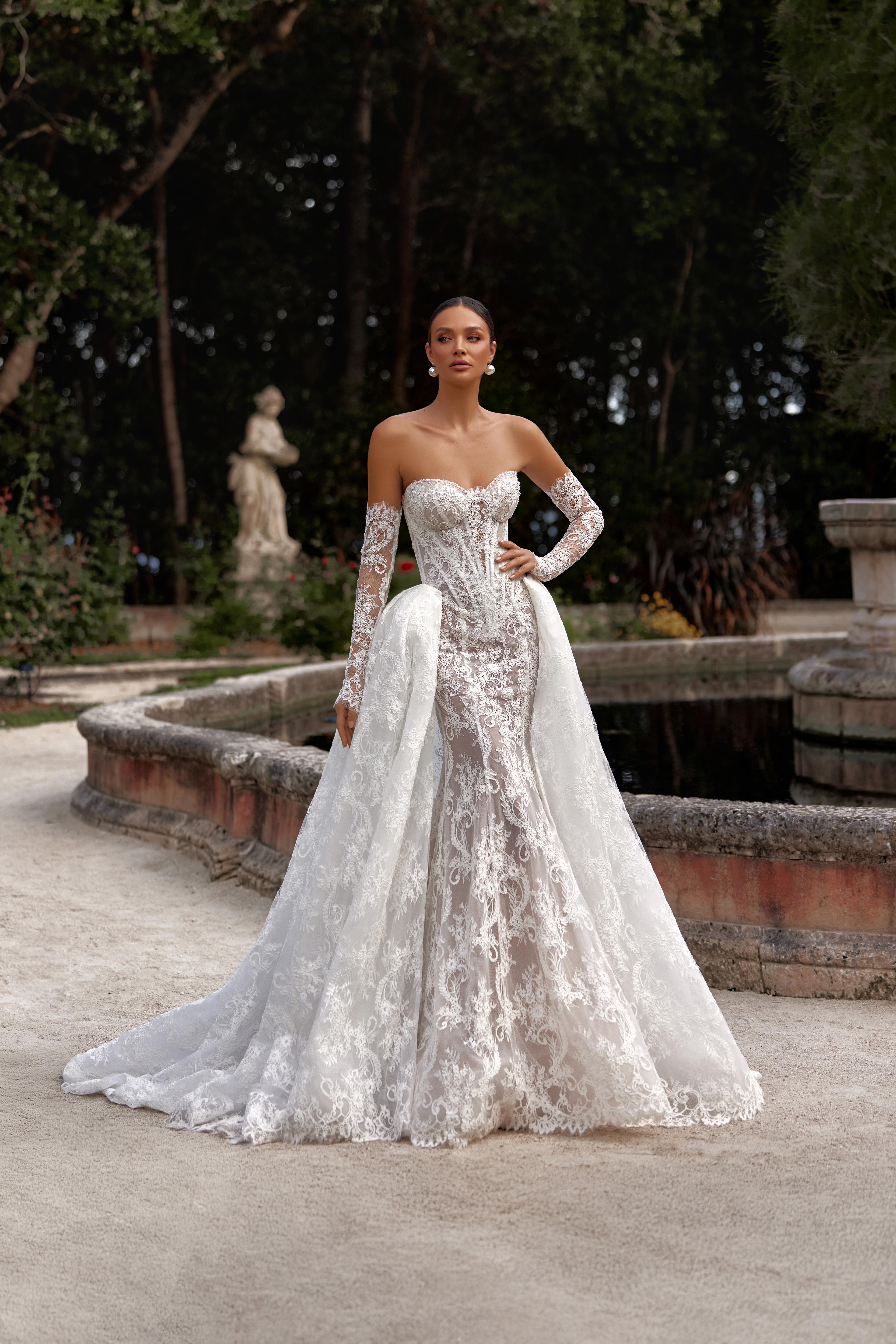 Oksana Mukha collection look 2